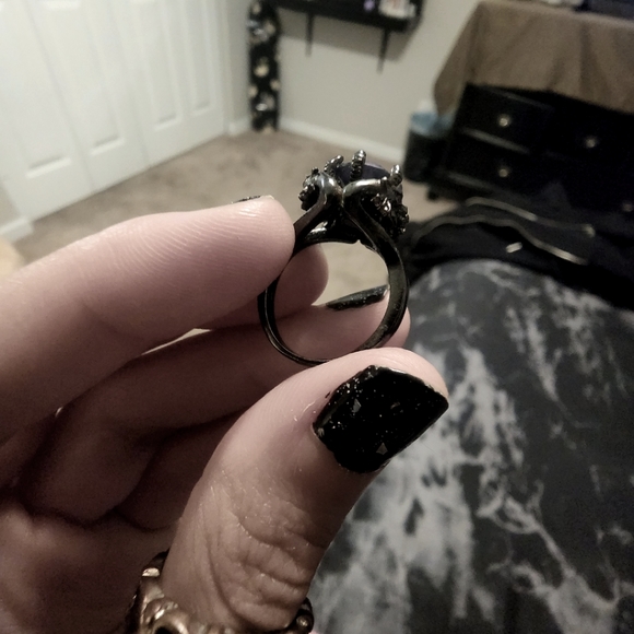 gothic ring - Picture 3 of 6